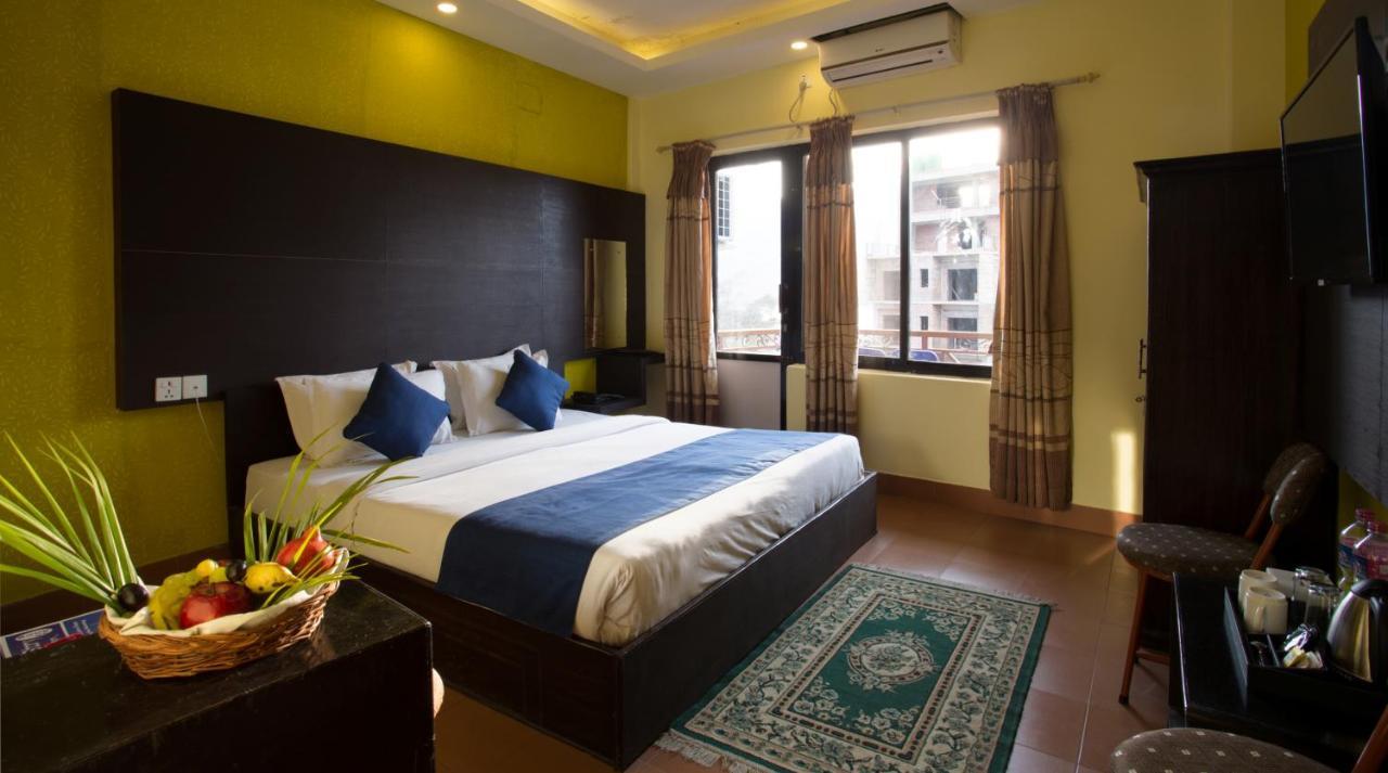 Golden Gate Hotel Pokhara Eksteriør billede